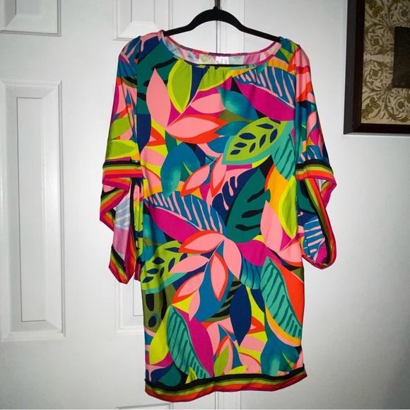 Trina‎ Turk Womens Blouse NEW - Picture 1 of 2